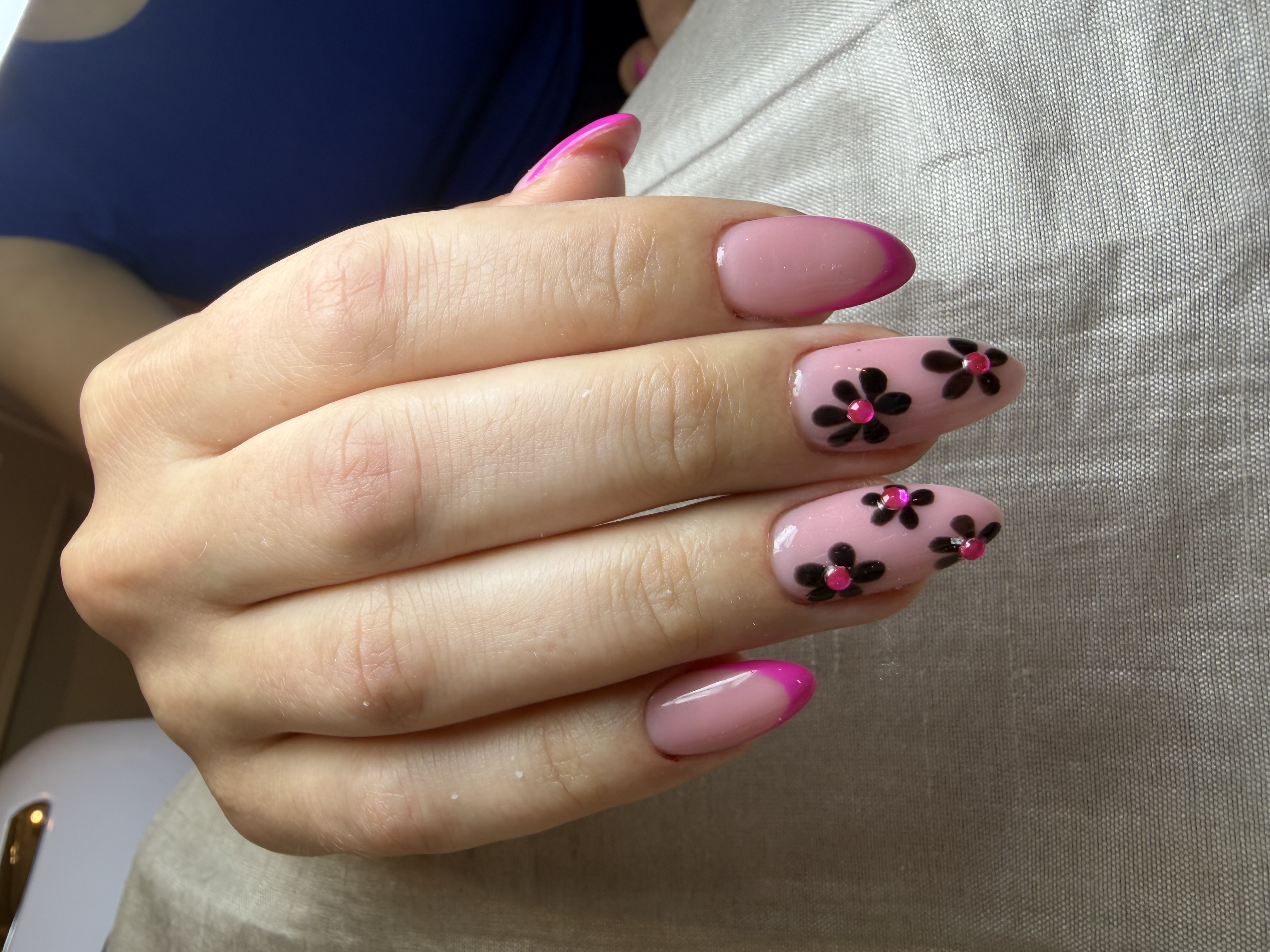 M építés – Reni art Nails & Pedikűr