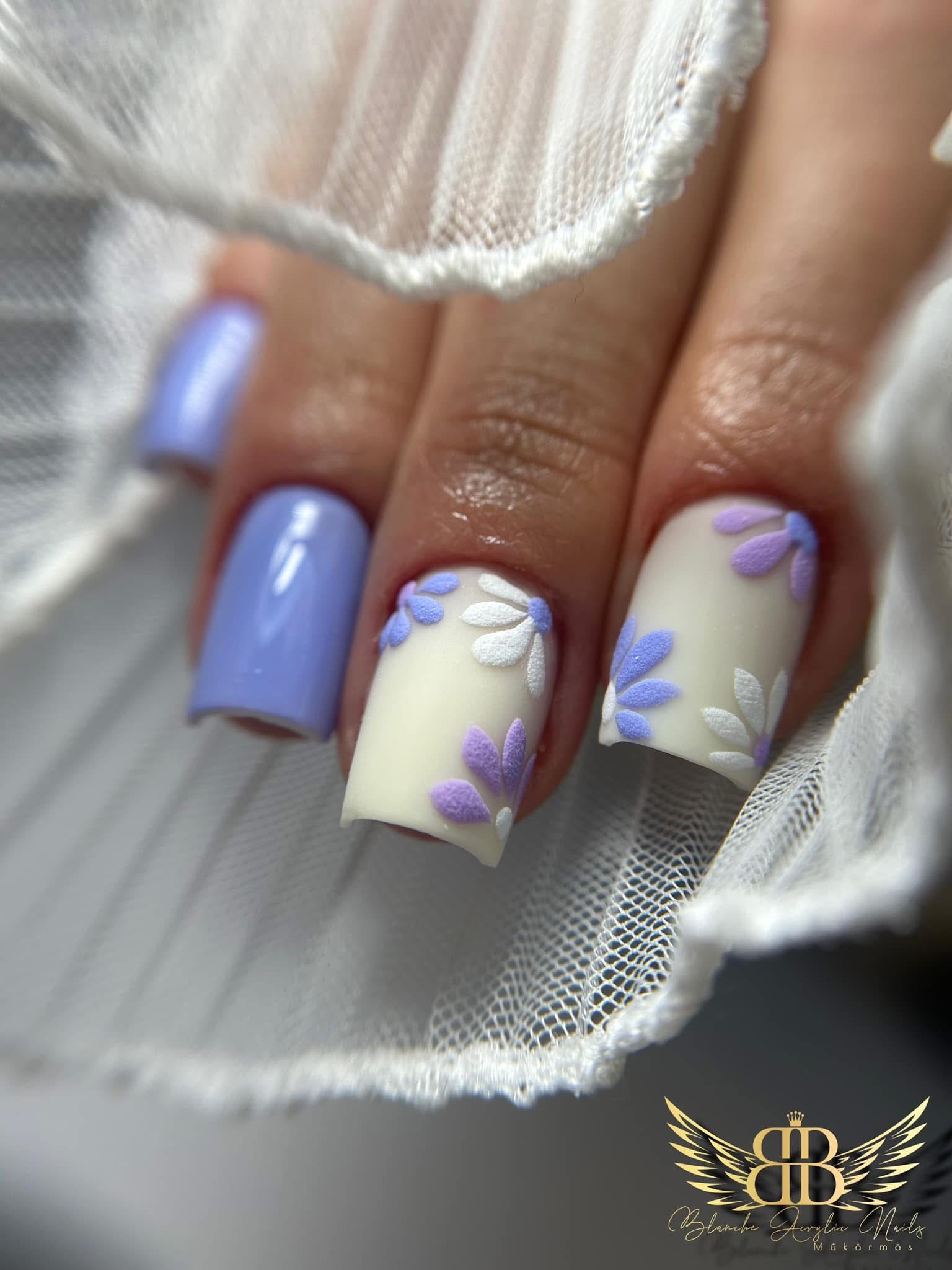 Blanche Acrylic nails – Körömszalon – Ózd — galéria 6.