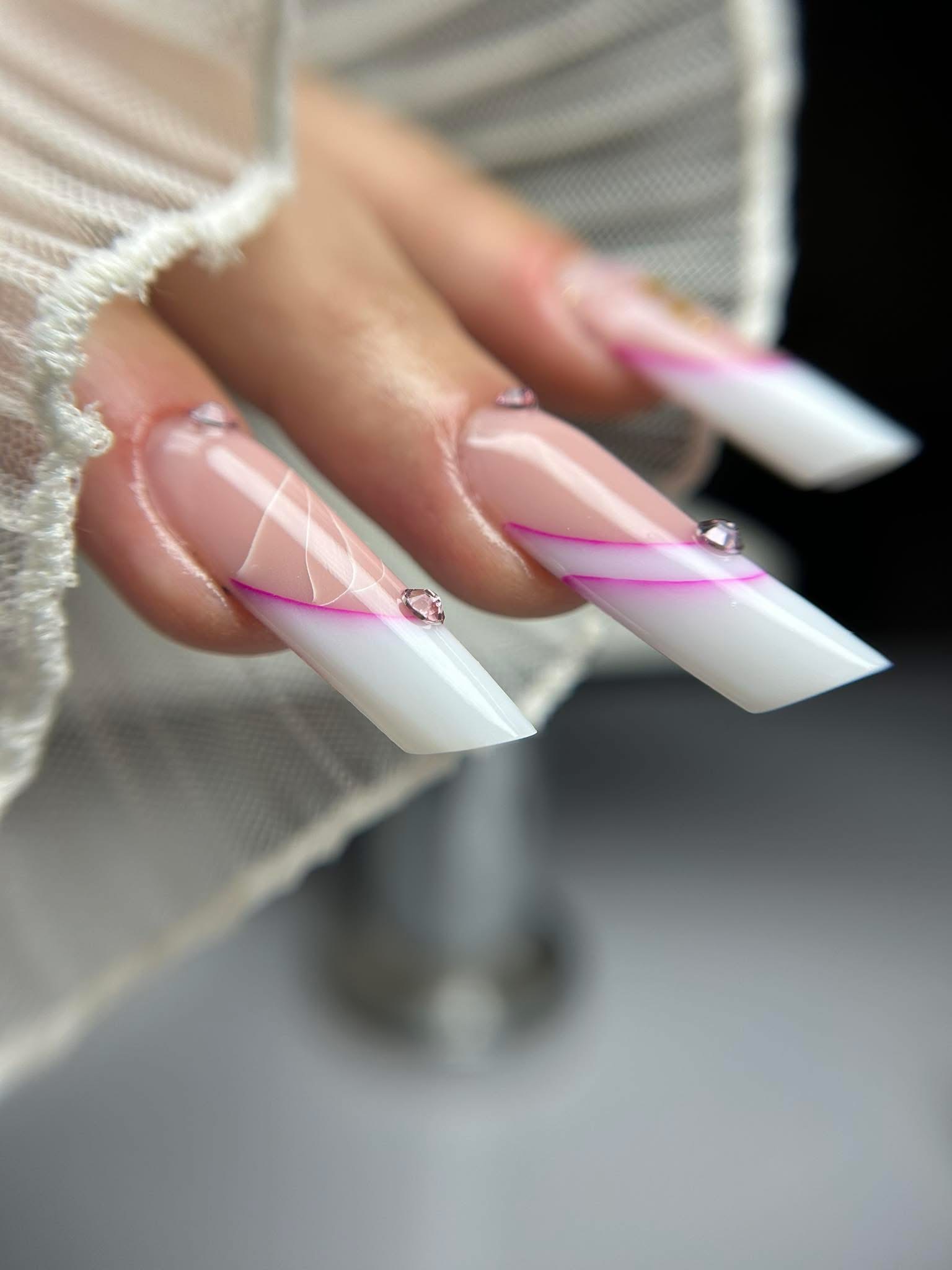 Blanche Acrylic nails – Körömszalon – Ózd — galéria 5.